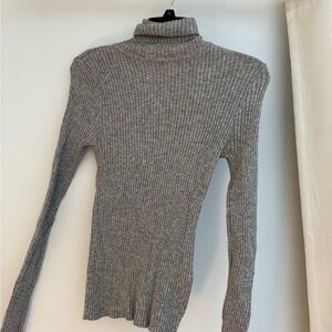 Forever 21 Heather Gray Ribbed Turtleneck Sweater